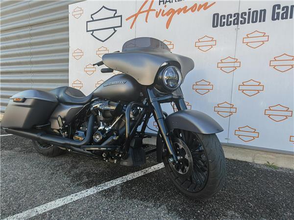 2017 HARLEY-DAVIDSON ROAD KING