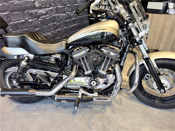 Sportster 1200 Custom 