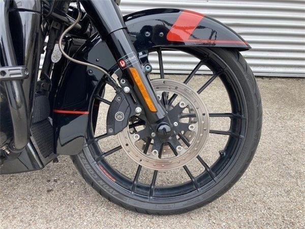 2018 Harley-Davidson CVO Road Glide FLTRXSE