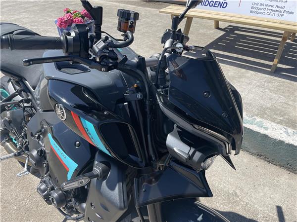 2023 Yamaha MT10