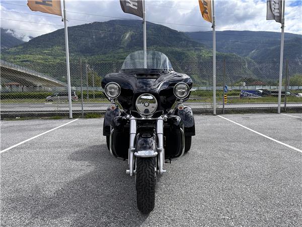 2025 HARLEY-DAVIDSON Trike FLHTCUTG Tri Glide Ultra 114 2025