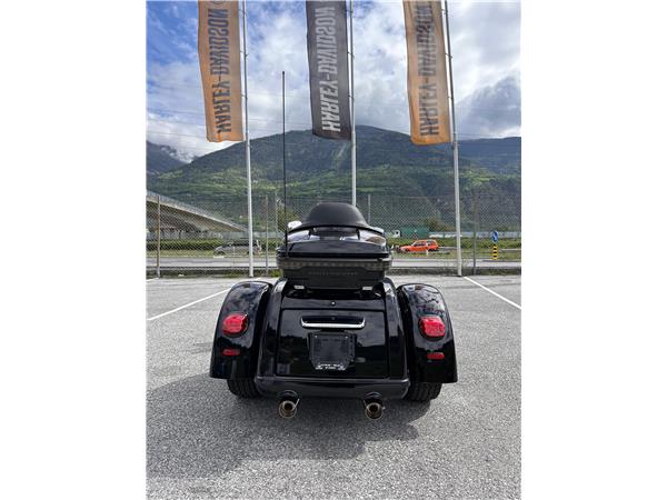 2025 HARLEY-DAVIDSON Trike FLHTCUTG Tri Glide Ultra 114 2025
