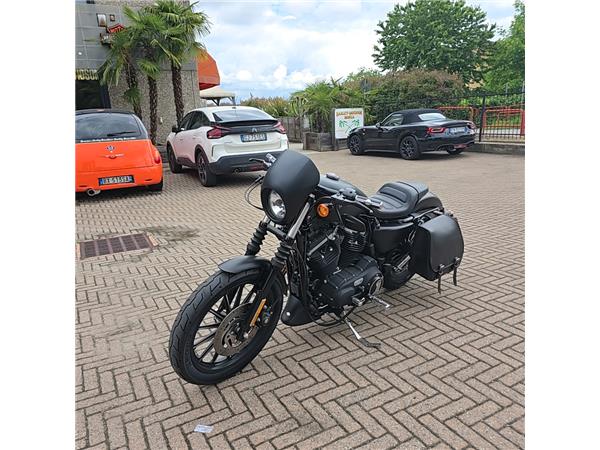 Harley-Davidson Sportster 883 IRON