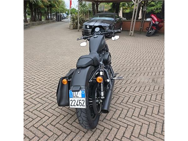 Harley-Davidson Sportster 883 IRON