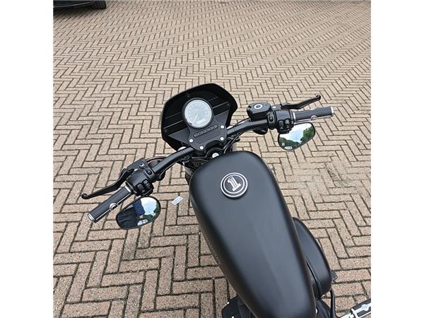 Harley-Davidson Sportster 883 IRON
