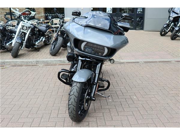 2022 HARLEY-DAVIDSON ROAD GLIDE ST