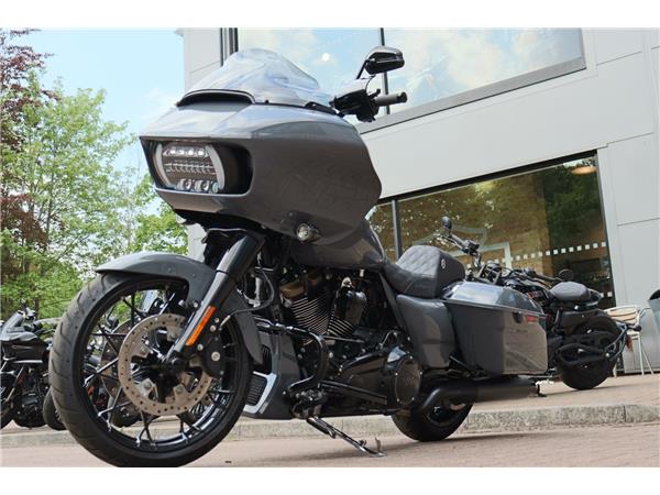 2022 HARLEY-DAVIDSON ROAD GLIDE ST
