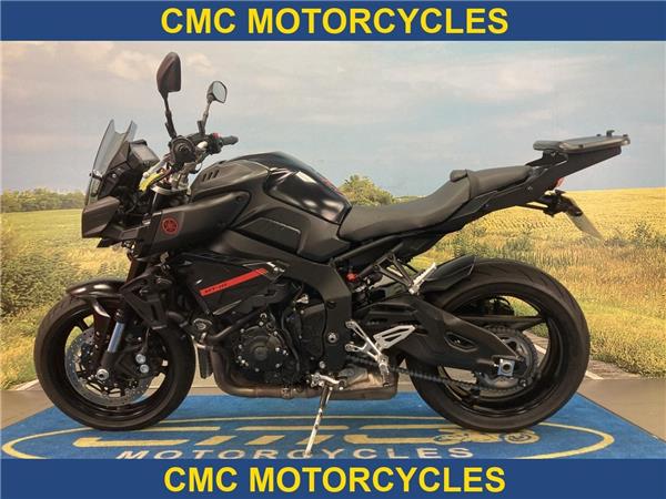  Yamaha MT-10 MT-10
