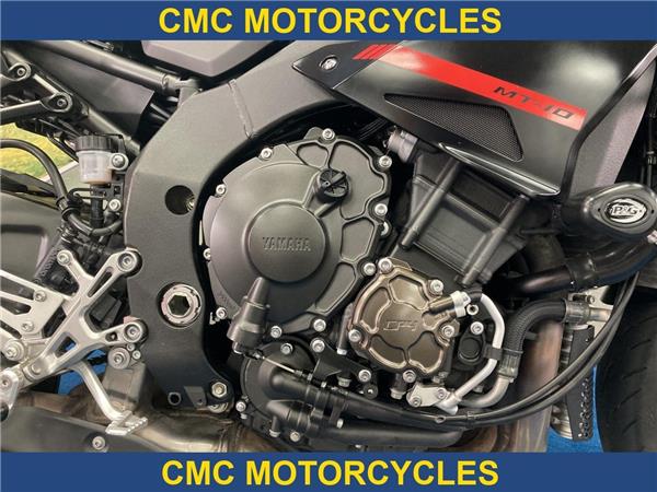  Yamaha MT-10 MT-10