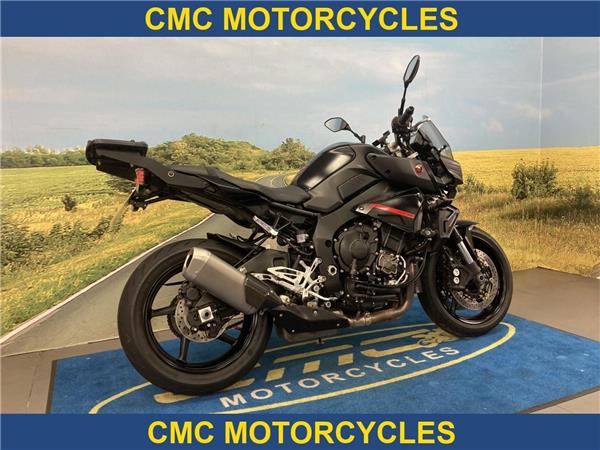  Yamaha MT-10 MT-10