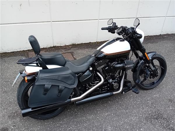 Harley-Davidson CVO - Custom Vehicle Operations Breakout Pro Street