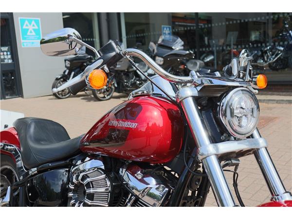 2018 HARLEY-DAVIDSON SOFTAIL FXLR LOWRIDER