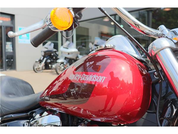 2018 HARLEY-DAVIDSON SOFTAIL FXLR LOWRIDER