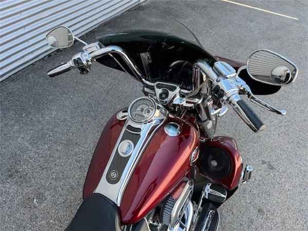 2013 Harley-Davidson CVO Road King FLHRSE