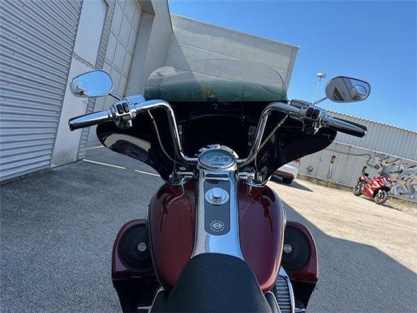 2013 Harley-Davidson CVO Road King FLHRSE
