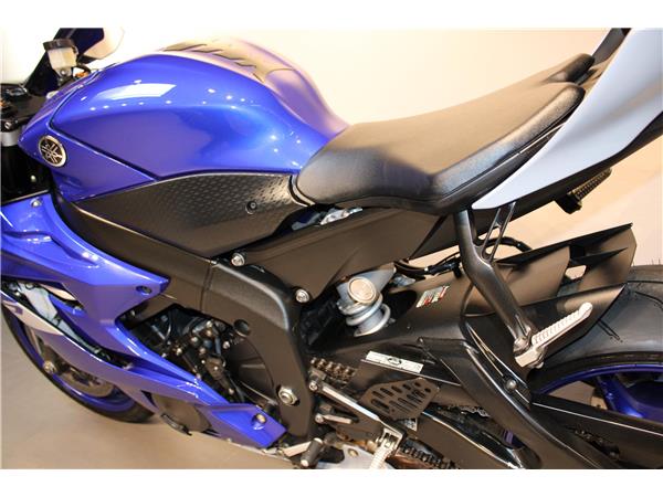 YAMAHA YZF-R6