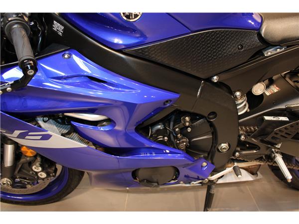 YAMAHA YZF-R6