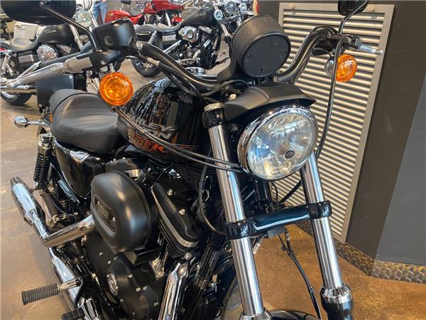 Harley-Davidson Sportster XL883R - 2011