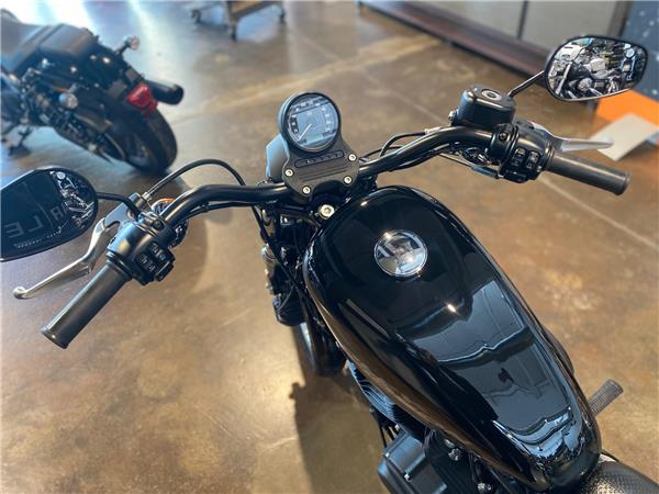 Harley-Davidson Sportster XL883R - 2011