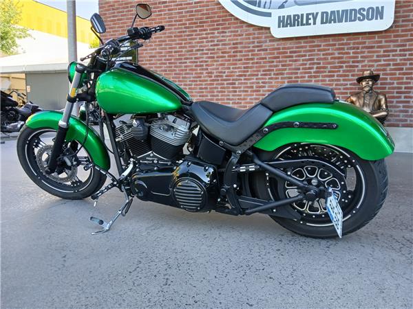 2012 HARLEY-DAVIDSON SOFTAIL
