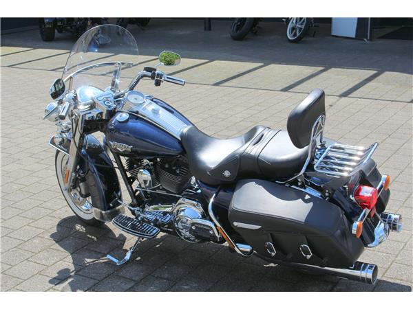 2012 HARLEY-DAVIDSON Touring FLHRC Road King Classic