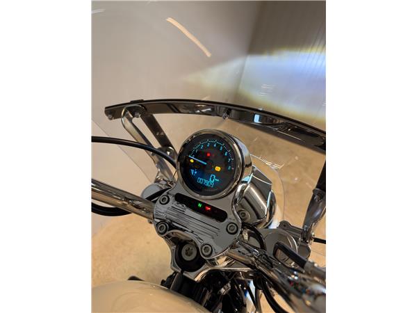 2014 HARLEY-DAVIDSON Sportster XL 1200 T Super Low ABS