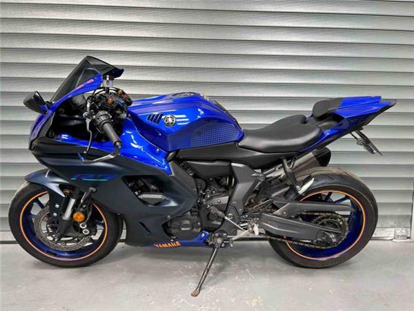 2022 Yamaha YZF-R7 BLUE