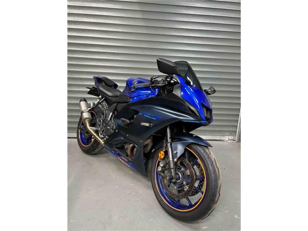 2022 Yamaha YZF-R7 BLUE