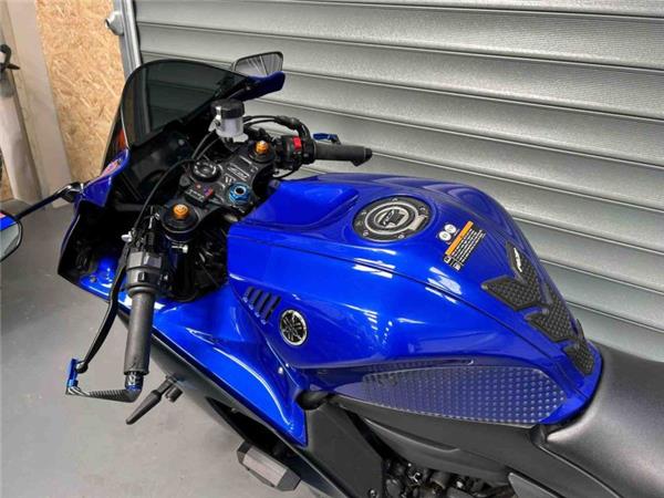 2022 Yamaha YZF-R7 BLUE