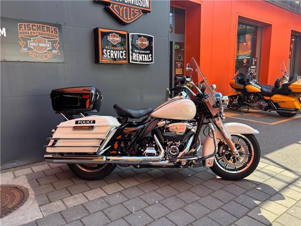 2017 Harley-Davidson Road King Police FLHP Tourer
