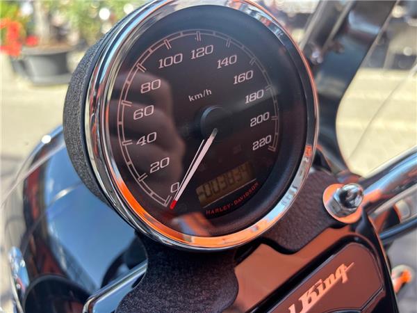 2017 Harley-Davidson Road King Police FLHP Tourer