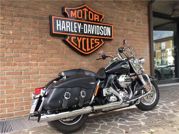 Harley-Davidson Touring Road King Classic 103