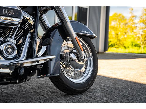 Harley-Davidson Kiel Softail Heritage FLHCS 114 CUI -NEUWERTIG -