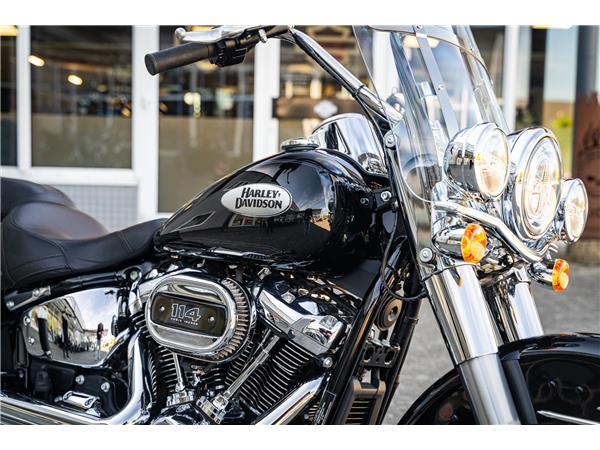 Harley-Davidson Kiel Softail Heritage FLHCS 114 CUI -NEUWERTIG -