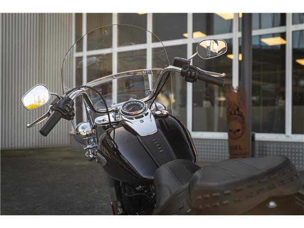 Harley-Davidson Kiel Softail Heritage FLHCS 114 CUI -NEUWERTIG -