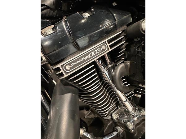 2017 HARLEY-DAVIDSON Softail FLSS Softail Slim S110 ABS