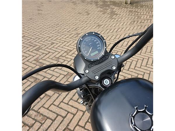 Harley-Davidson Sportster  883 IRON