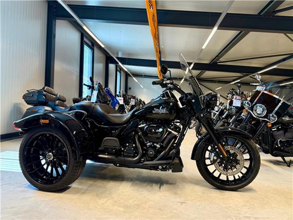 2024 HARLEY-DAVIDSON Trike FLRT Freewheeler 114