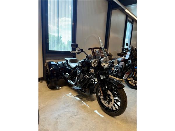 2024 HARLEY-DAVIDSON Trike FLRT Freewheeler 114