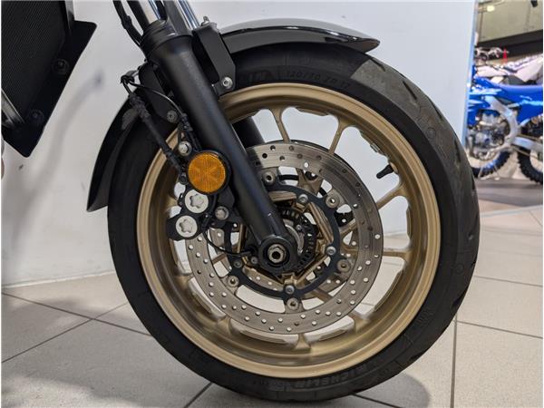2024 YAMAHA XSR700