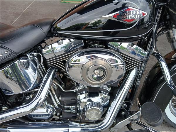 2011 HARLEY-DAVIDSON HERITAGE