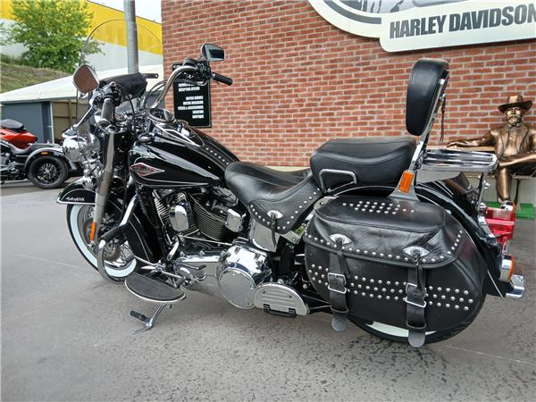 2011 HARLEY-DAVIDSON HERITAGE