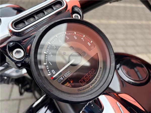 2017 Harley-Davidson Softail Breakout FXSB