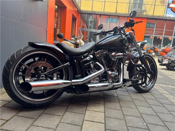 2013 Harley-Davidson Softail Breakout FXSB