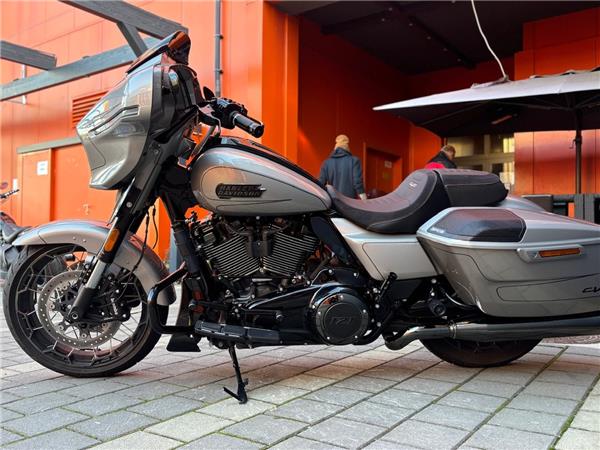 2024 Harley-Davidson CVO Street Glide FLHXSE