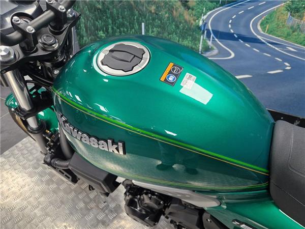 2023 Kawasaki Z650 RS