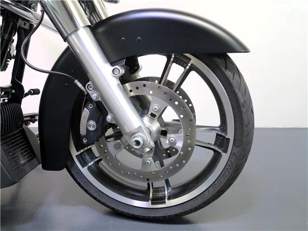 2018 HARLEY-DAVIDSON Touring FLHXS Street Glide Special 107 ABS