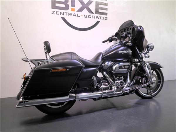 2018 HARLEY-DAVIDSON Touring FLHXS Street Glide Special 107 ABS