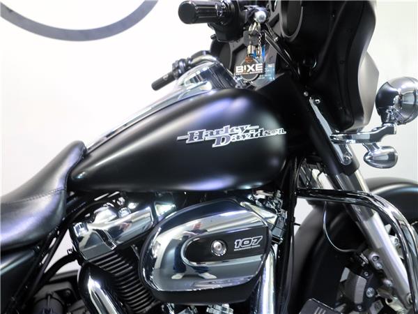 2018 HARLEY-DAVIDSON Touring FLHXS Street Glide Special 107 ABS
