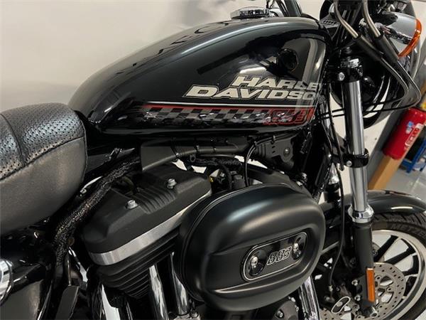 2015 HARLEY-DAVIDSON SPORTSTER 883